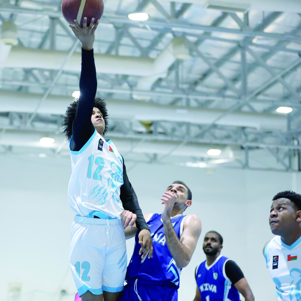 The third quarter saw Salalah players showing improved activity and a better offensive display. —  Ammar al Musafir