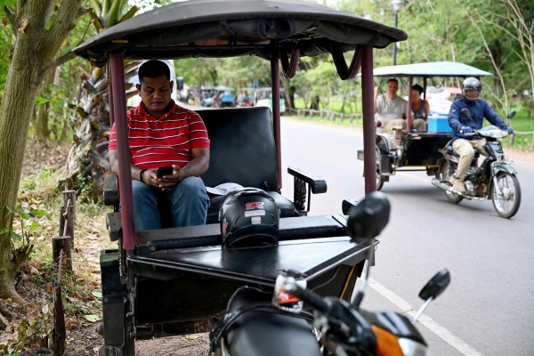 Thailand and Cambodia agree to an 'immediate' ceasefire