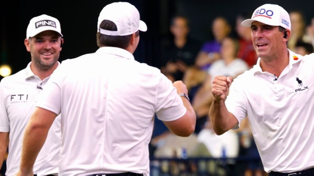 Billy Horschel finds final-hole eagle 
