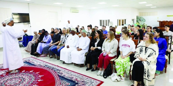 International students join Arabic course at Sultan Qaboos Institute