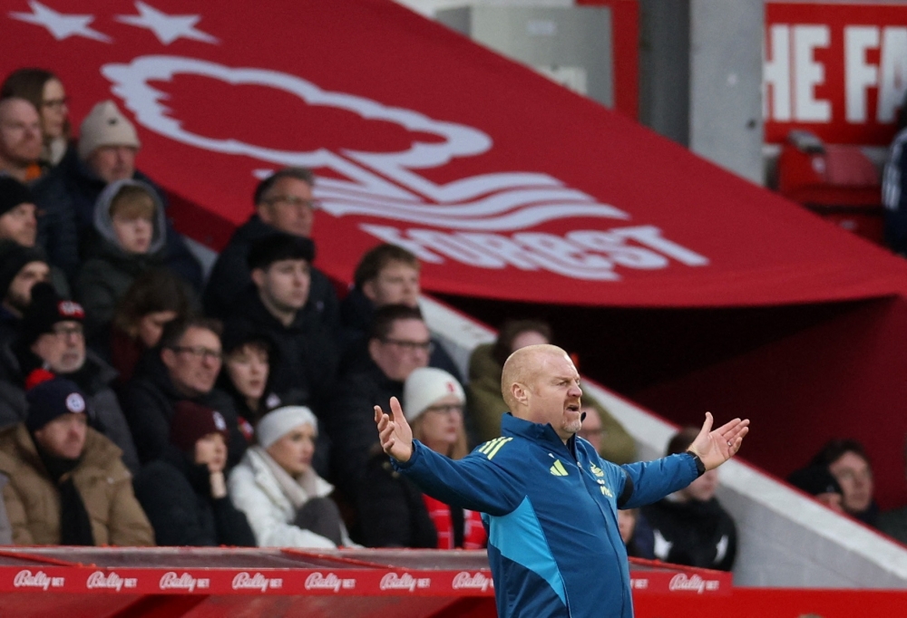 Nottingham Forest manager Sean Dyche reacting during the match against Manchester City