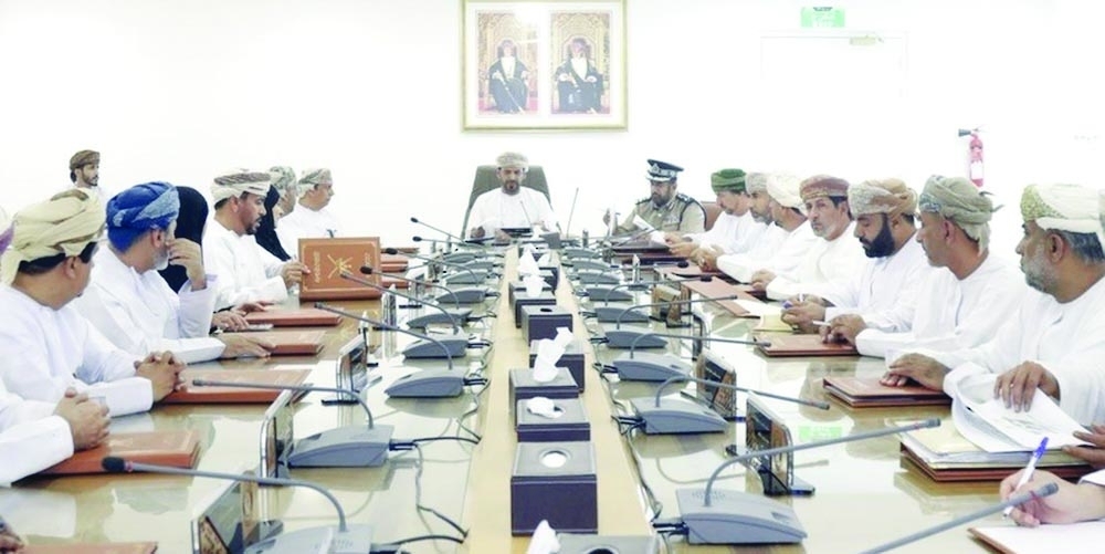 The meeting was chaired by Muhana bin Mohammed al Fazari, Vice-Chairman of the Municipal Council. - ONA