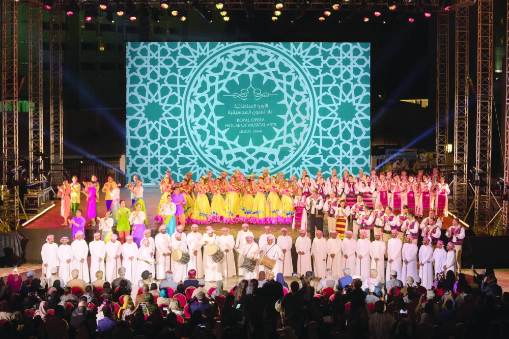 Outdoor performances from Oman, Bahrain, Kazakhstan, Mexico and Hungary celebrate global traditions