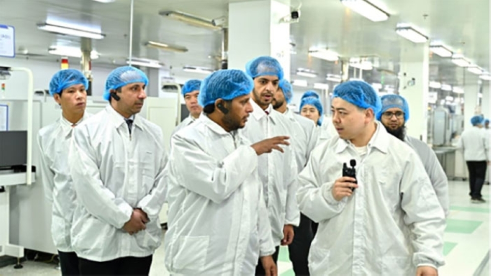 The visit included tours of Tsingshan’s lithium battery and energy storage facilities, showcasing advanced smart production lines supplying global renewable energy markets.