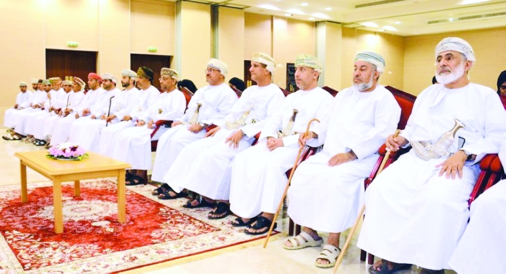 The seminar featured two scientific papers.