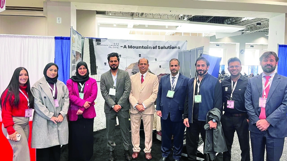 The Omani team pictured at the forum, during the visit of the Omani Embassy delegation in Washington DC.