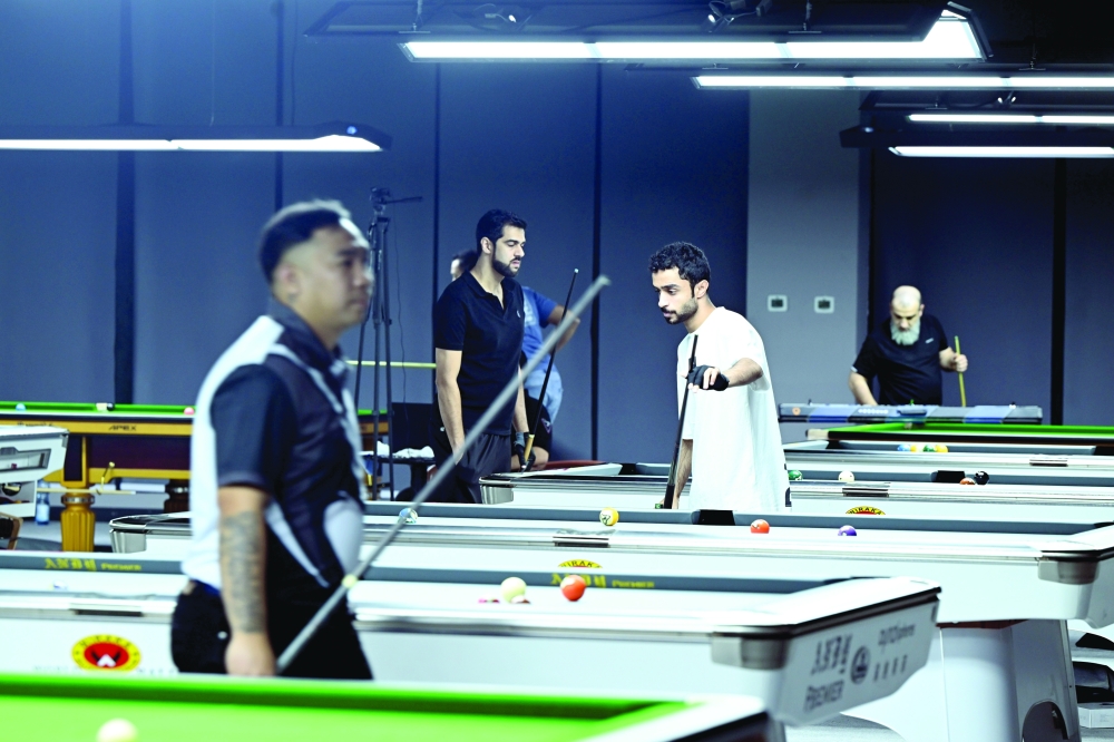 Mortadha al Suri overcame Jamshid al Mahrouqi 3–0 while Hamoud al Harthy defeated Mark Anthony 3–0 on opening day. — Abdulwahid al Hamadani