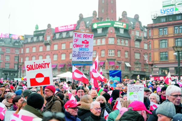 Thousands join anti-Trump 'Hands off Greenland'