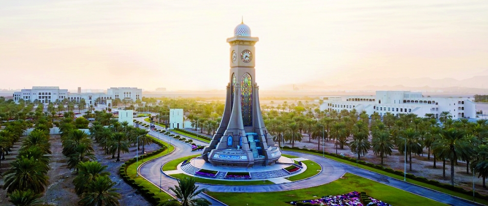 The programme reflects SQU’s commitment to promoting the Arabic language and introducing Omani culture.