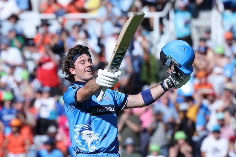  Dewald Brevis becomes the 1st player to smash a century in a #SA20 final