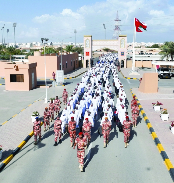 Royal Army of Oman receives new batch for training