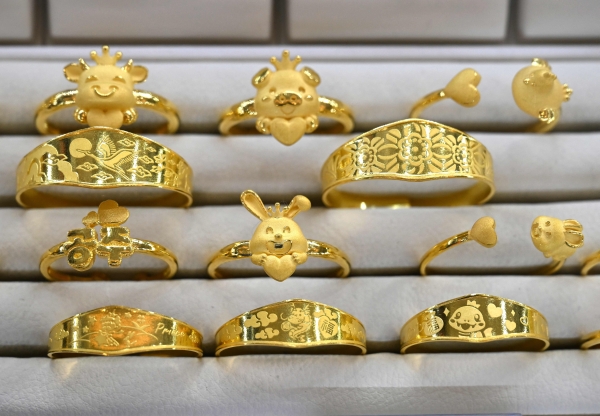 22-karat gold crosses RO60 mark in Oman; likely to hit more new highs