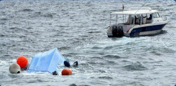 Tourist boat capsizes in Muttrah, three French tourists killed