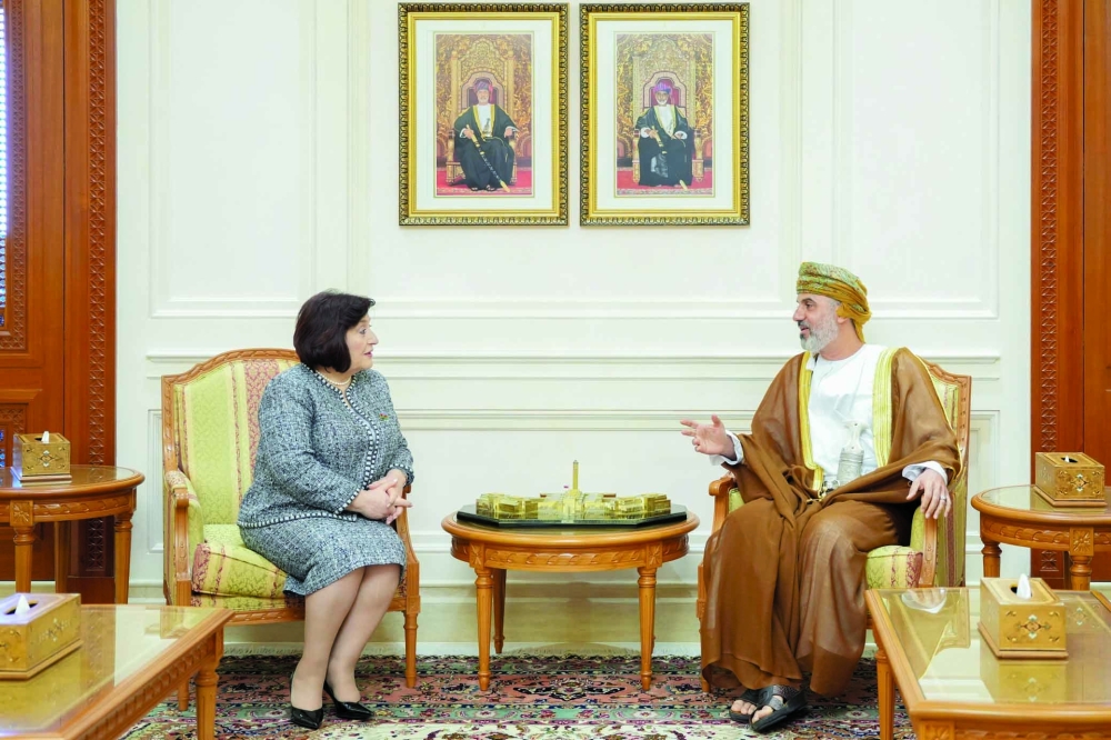 Khalid bin Hilal al Maawali, Chairman of Majlis Ash’shura, with Prof Sahiba Gafarova, Speaker of the Milli Majlis (Parliament) of the Republic of Azerbaijan.