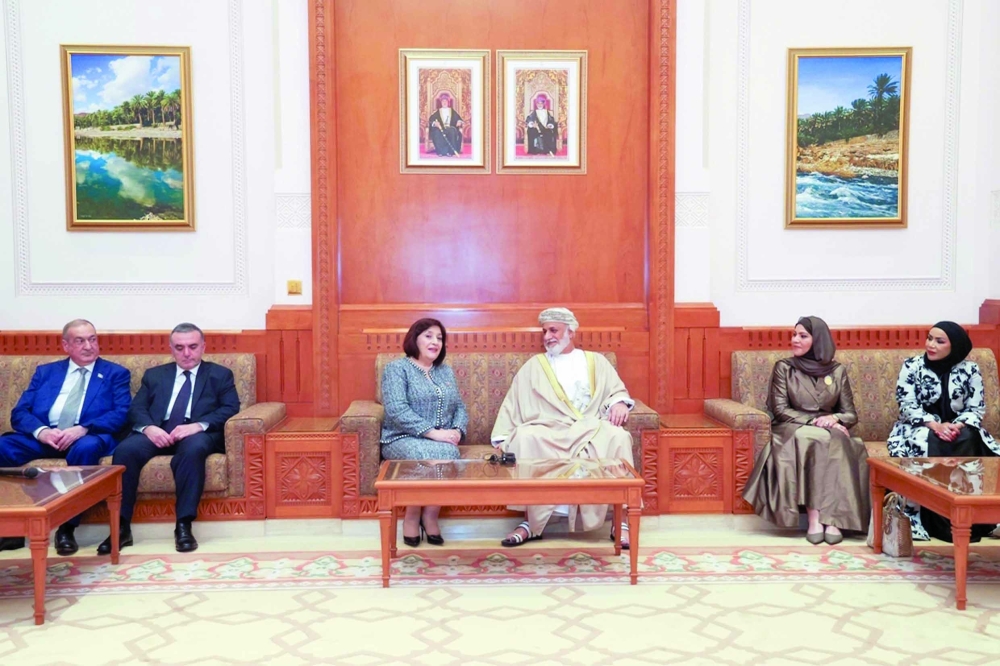 Shaikh Abdulmalik bin Abdullah al Khalili, Chairman of the State Council, with Prof Sahiba Gafarova, Speaker of the Milli Majlis (Parliament) of the Republic of Azerbaijan.
