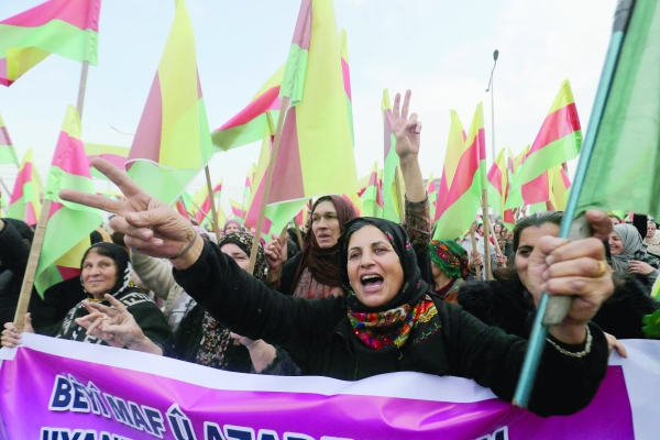 Thousands of Kurds rally in northeast Syria
