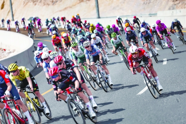 Molano prevail in Colombian duel to win Tour of Oman opening stage