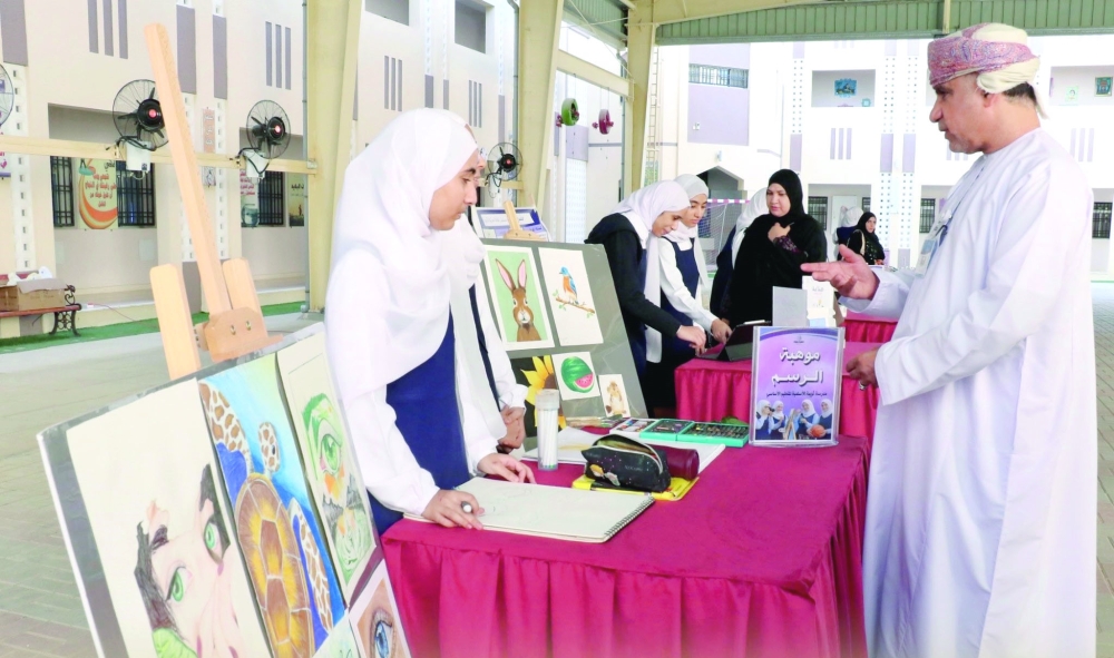 The forum featured a collection of student talents and distinguished creative models.