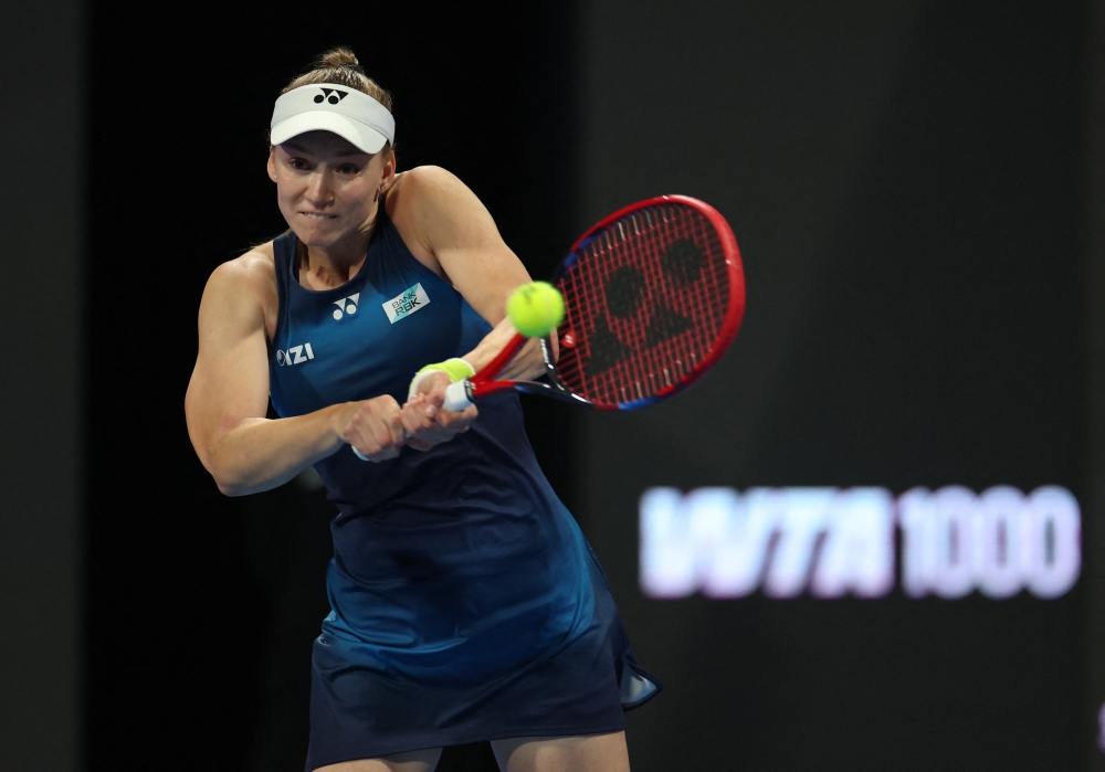   Kazakhstan's Elena Rybakina in action during her round of 16 match against China's Qinwen Zheng 