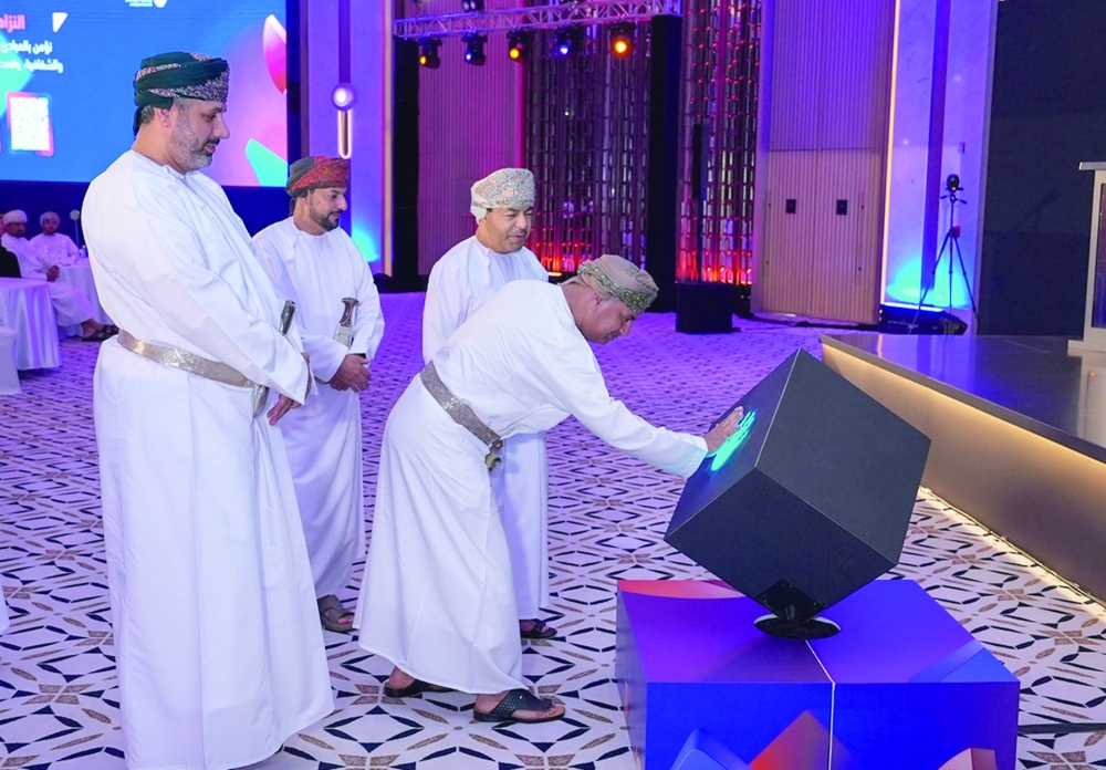 Shaikh Ghosn bin Hilal al Alawi, SAI Chairman, officially launched the Strategic Plan.