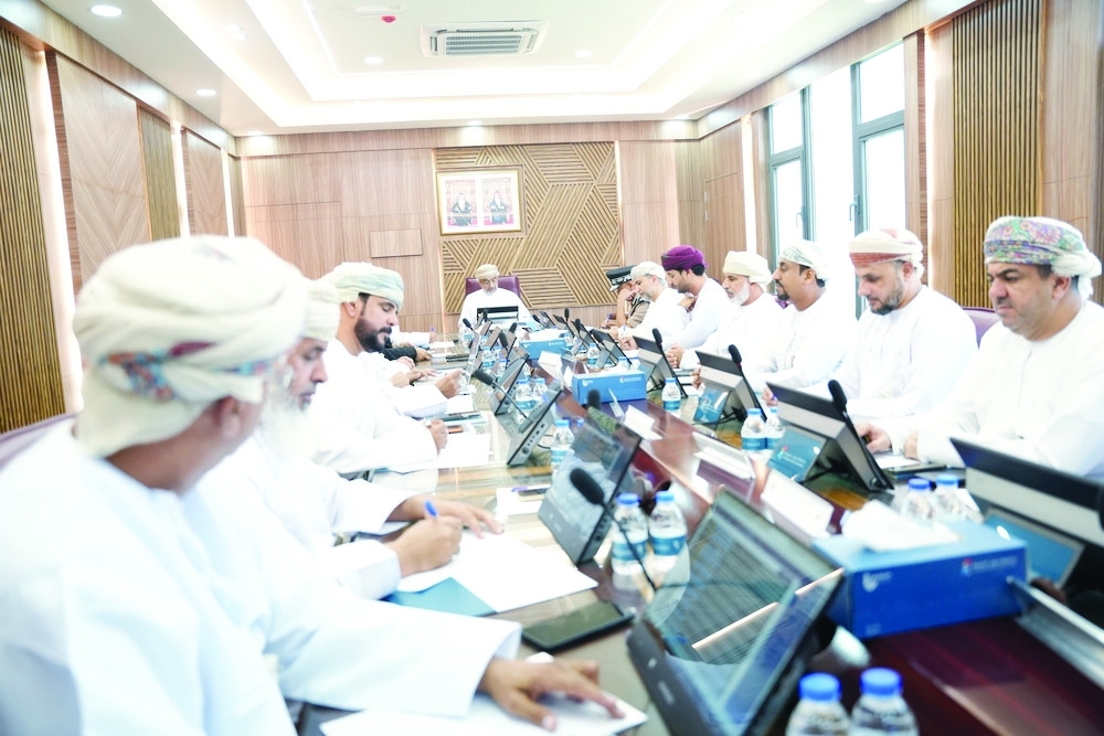 The meeting was chaired by Dr Yahya Badr al Maawali, Governor of South A’Sharqiyah and Chairman of the Municipal Council. - ONA