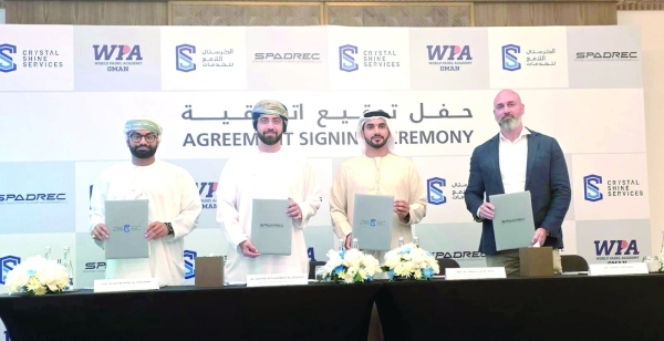 Pact signed to launch World Padel Academy Oman