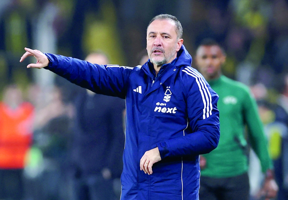Soccer Football - UEFA Europa League - Play Off - First Leg - Fenerbahce v Nottingham Forest - Sukru Saracoglu Stadium, Istanbul, Turkey - February 19, 2026 Nottingham Forest manager Vitor Pereira during the match REUTERS/Umit Bektas