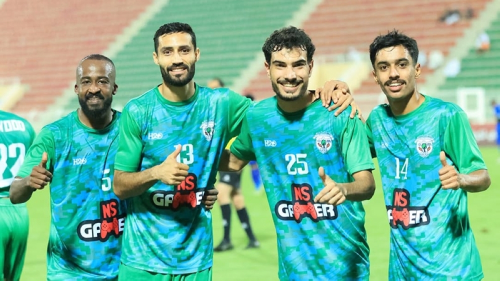 Samayil crushed Saham 4-0 at the Sohar Sports Complex as part of the 15th round of the Jindal Football League.