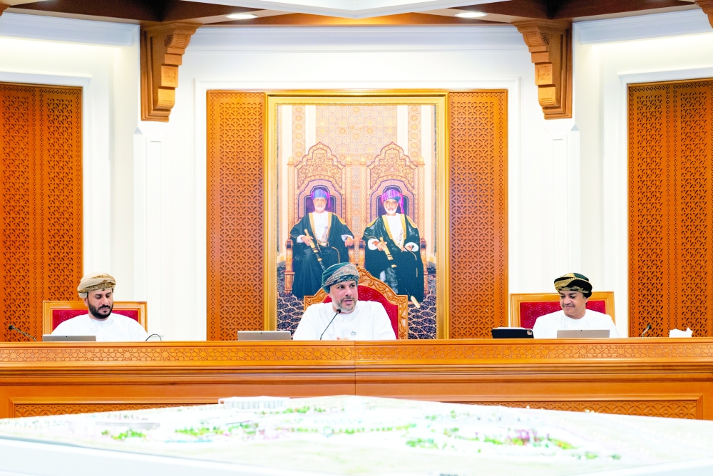 The meeting was chaired by HH Sayyid Marwan bin Turki al Said, Governor of Dhofar. - ONA