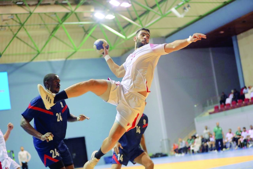 Oman Club claimed a hard-fought 26-25 victory over Muscat Club.