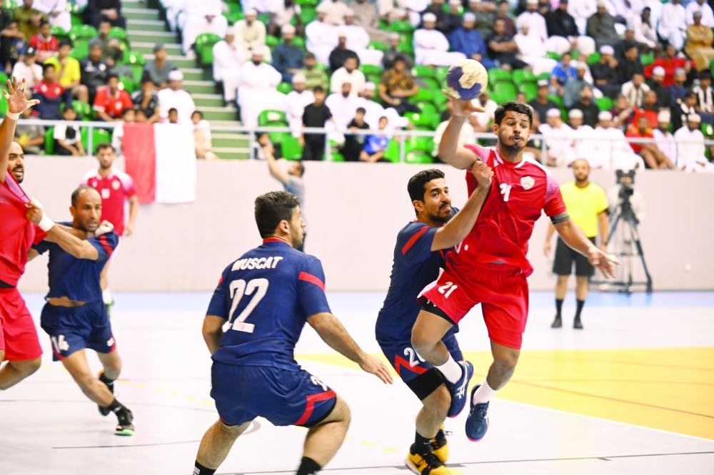 The final match between Oman Club and Muscat at Sultan Qaboos Sports Complex. — Khalfan al Ruzaiqi