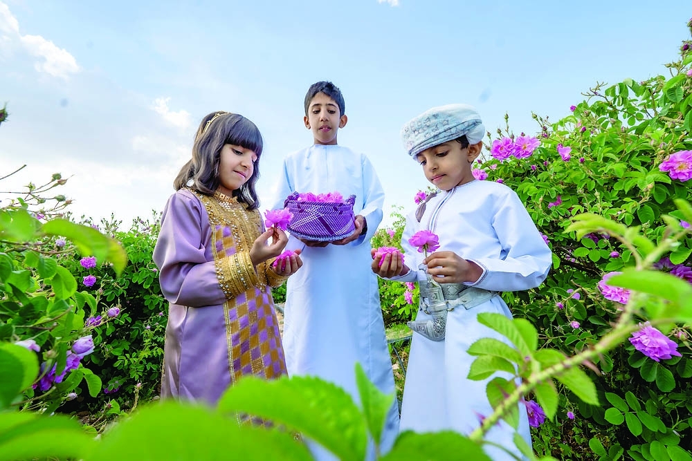 The annual event celebrates the unique beauty of the governorate’s mountain nature. - ONA