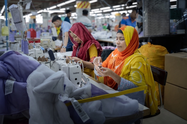 Bangladesh: War is making it harder to keep the lights on