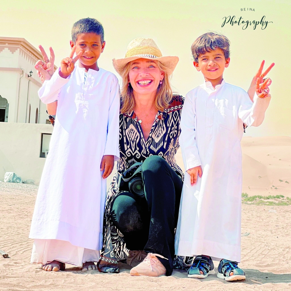 Reinilda with Omani children