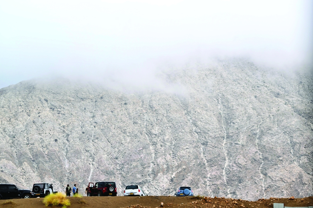 Heavy to extremely heavy rains were reported from various wilayats on Monday.