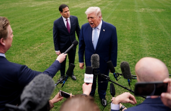 Trump postpones strikes on Iranian power plants