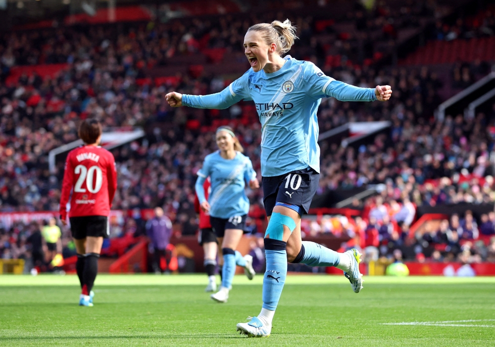  Manchester City's Vivianne Miedema celebrates scoring their first goal  
