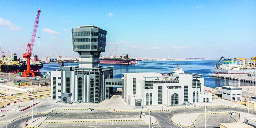 
Al Duqm is strategically located in the main east-west shipping lane between Asia and Europe. 
