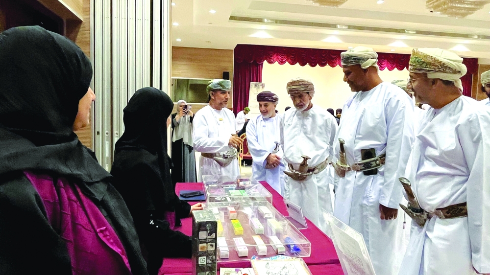 The caravan was held under the auspices of the Wali of Adam.