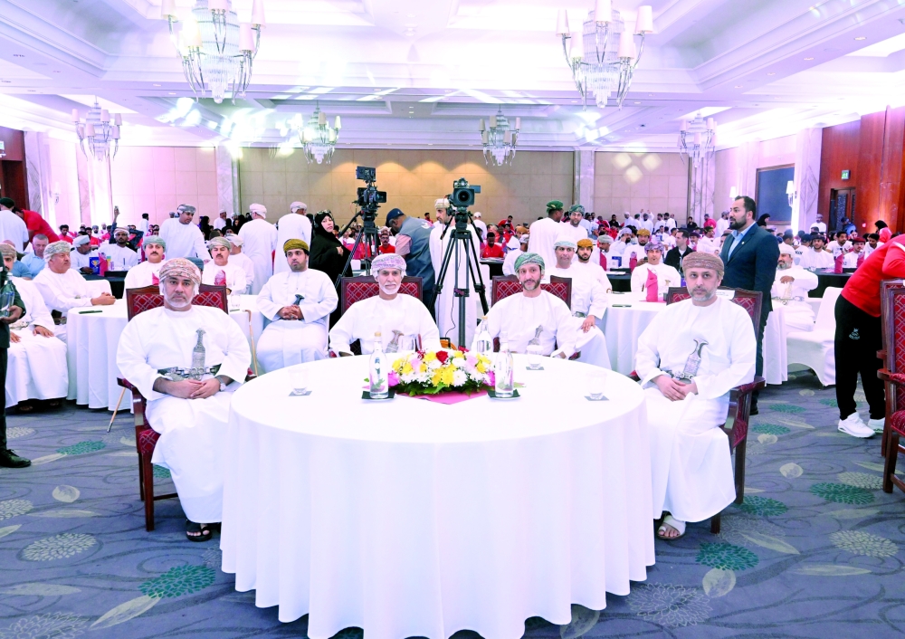 The ceremony was held under the auspices of Shaikh Al Fadhl bin Mohammed al Harthy, Secretary-General of the Council of Ministers, in the presence of senior officials, sports federation heads, club representatives, athletes and media.