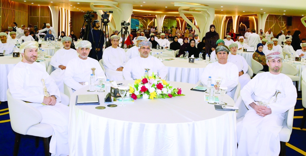 Dr Saud bin Hamoud al Habsi and other officials at the media briefing in Muscat on Thursday.