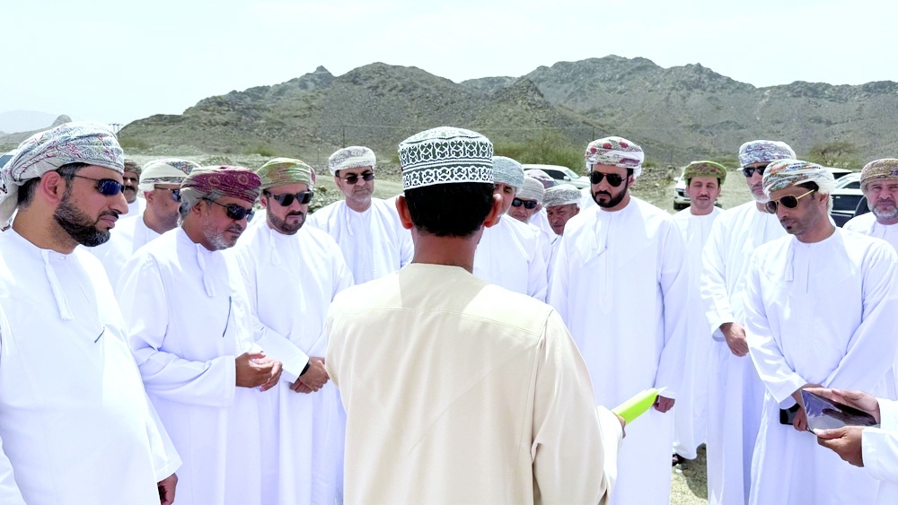 The visit included meetings with citizens in the affected areas.