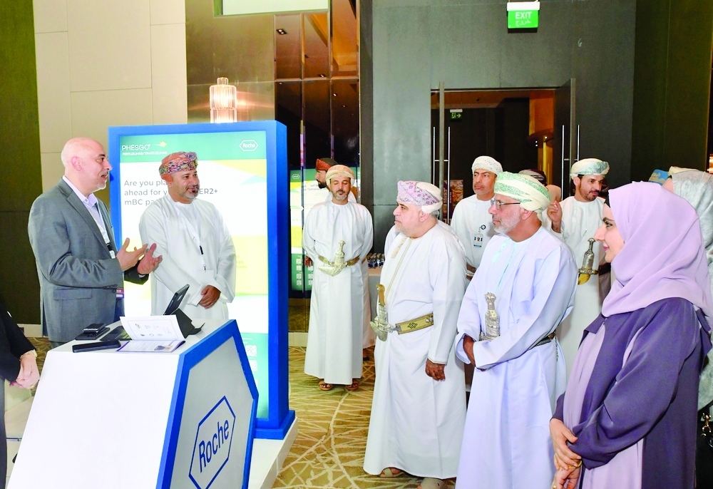 Dr Saleh bin Salim al Rahbi toured the exhibition of participating companies, which showcased the latest technologies in the field of oncology. — ONA