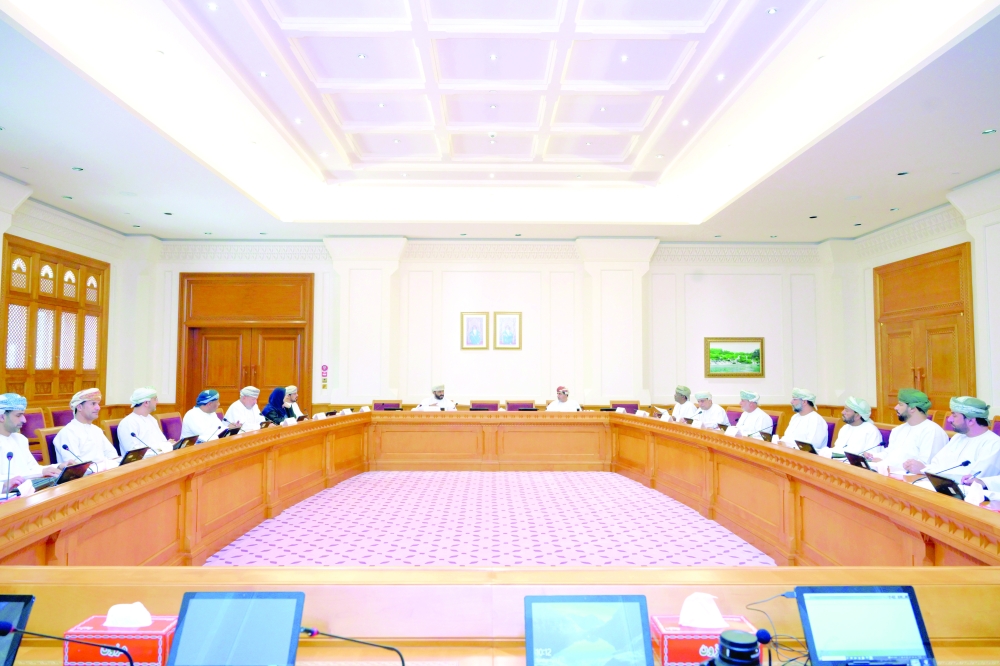 A total of 16 disputed articles were discussed by the committee.