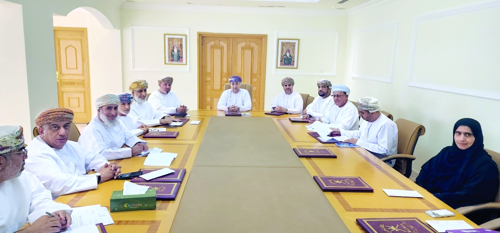 The meeting reviewed the executive regulations governing Parents’ Councils, outlining the framework that defines their roles and responsibilities.