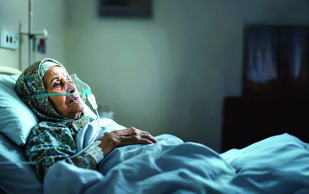 The SQU Hospital team proceeded with hyperbaric oxygen therapy as an advanced intervention.