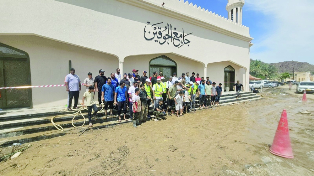 People of Al Hoqain formed groups and distributed tasks for clean-up and rehabilitation.