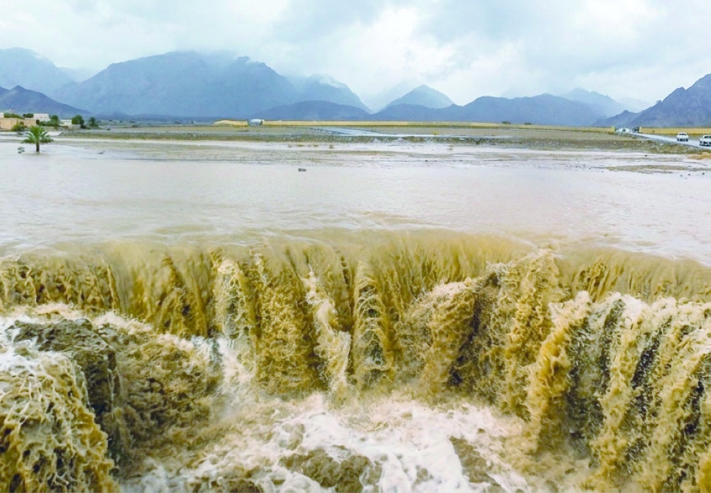 The Central Bank of Oman's relief measures to support small businesses hit by recent heavy rains is drawing widespread public acclaim.