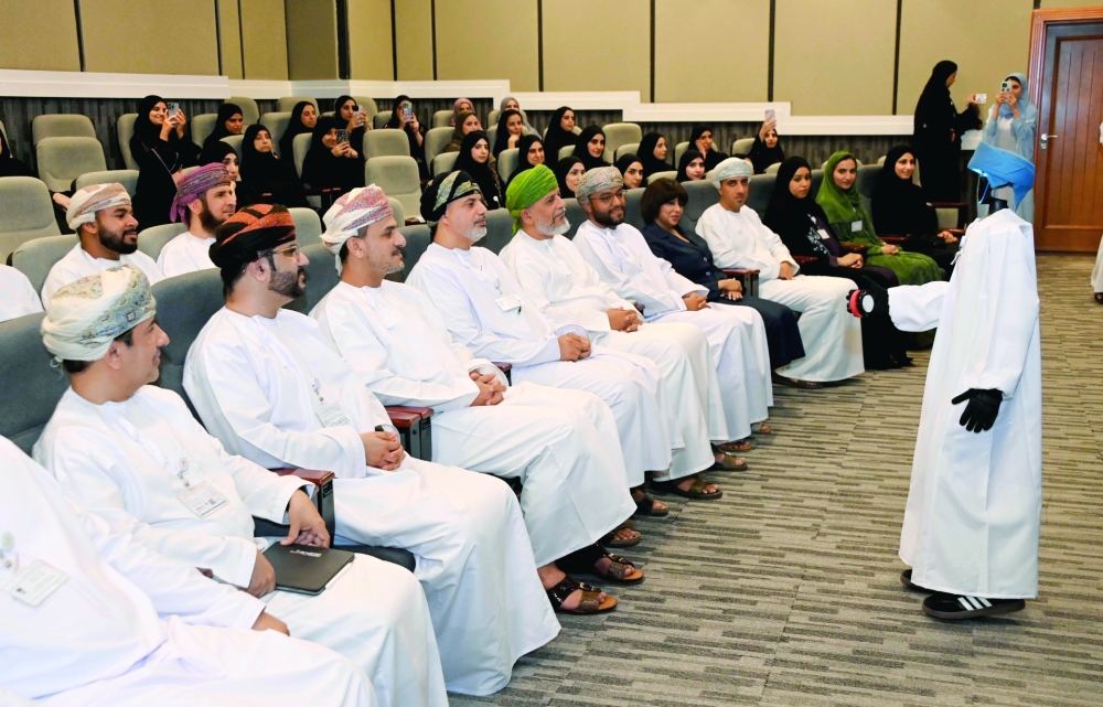 The launch of the platform was held under the auspices of Dr Abdullah bin Ali al Amri, Chairman of the Environment Authority. - ONA