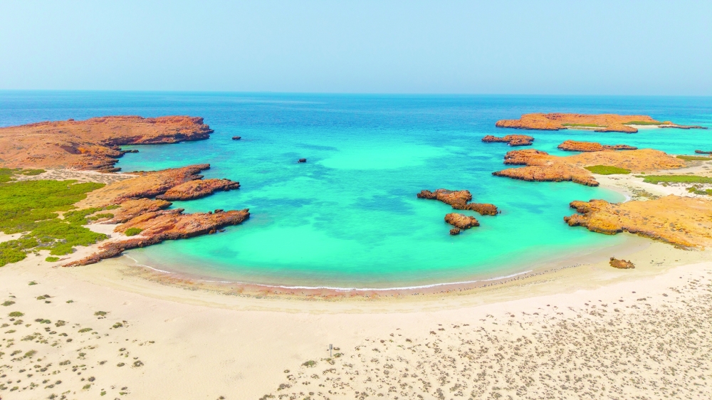 A wide diversity of nationalities from various countries visited the islands.